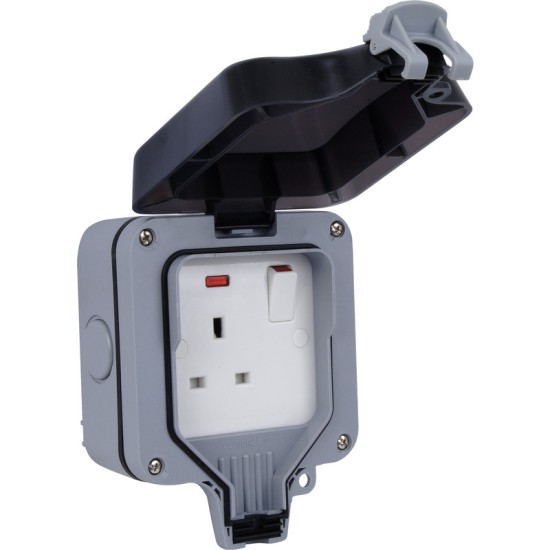 BG IP66 13A Switched Socket 1 Gang